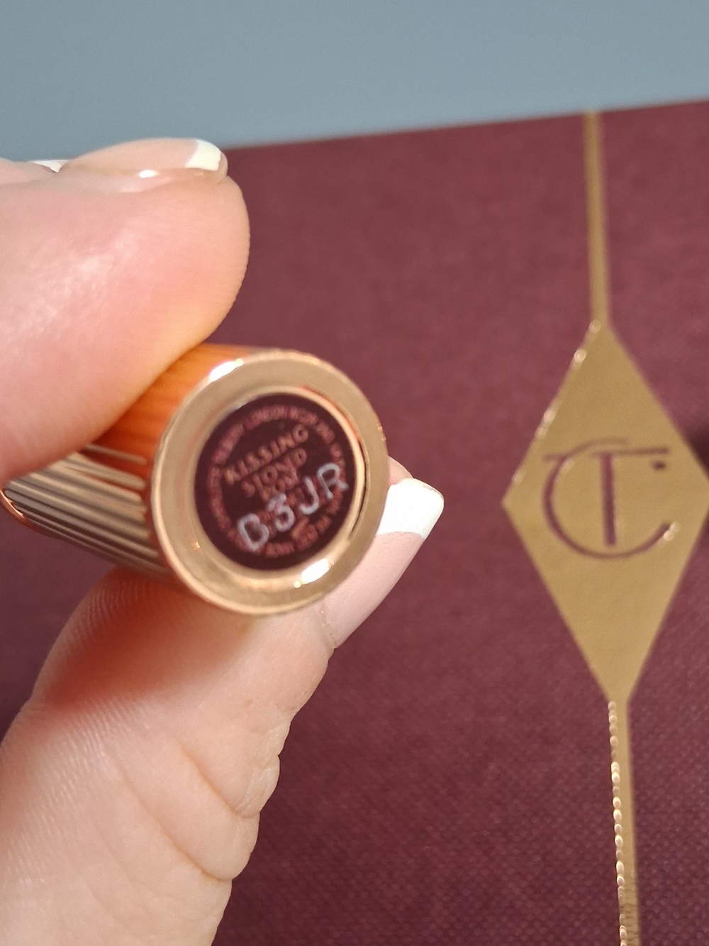2 Mini Charlotte Tilbury Lipsticks In K.I.S.S.I.N.G Stoned Rose & Pillow Talk - Picture 2 of 4